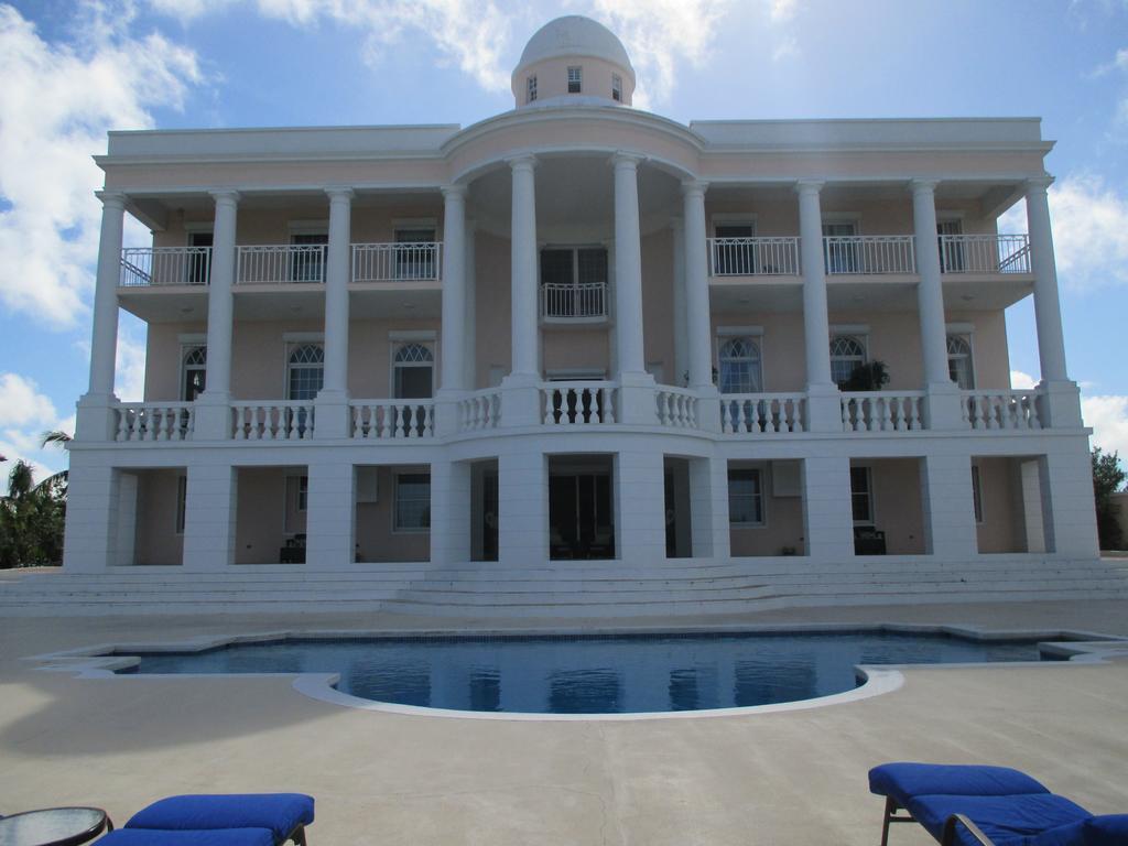 Ocean West Boutique Hotel Nassau Exterior foto