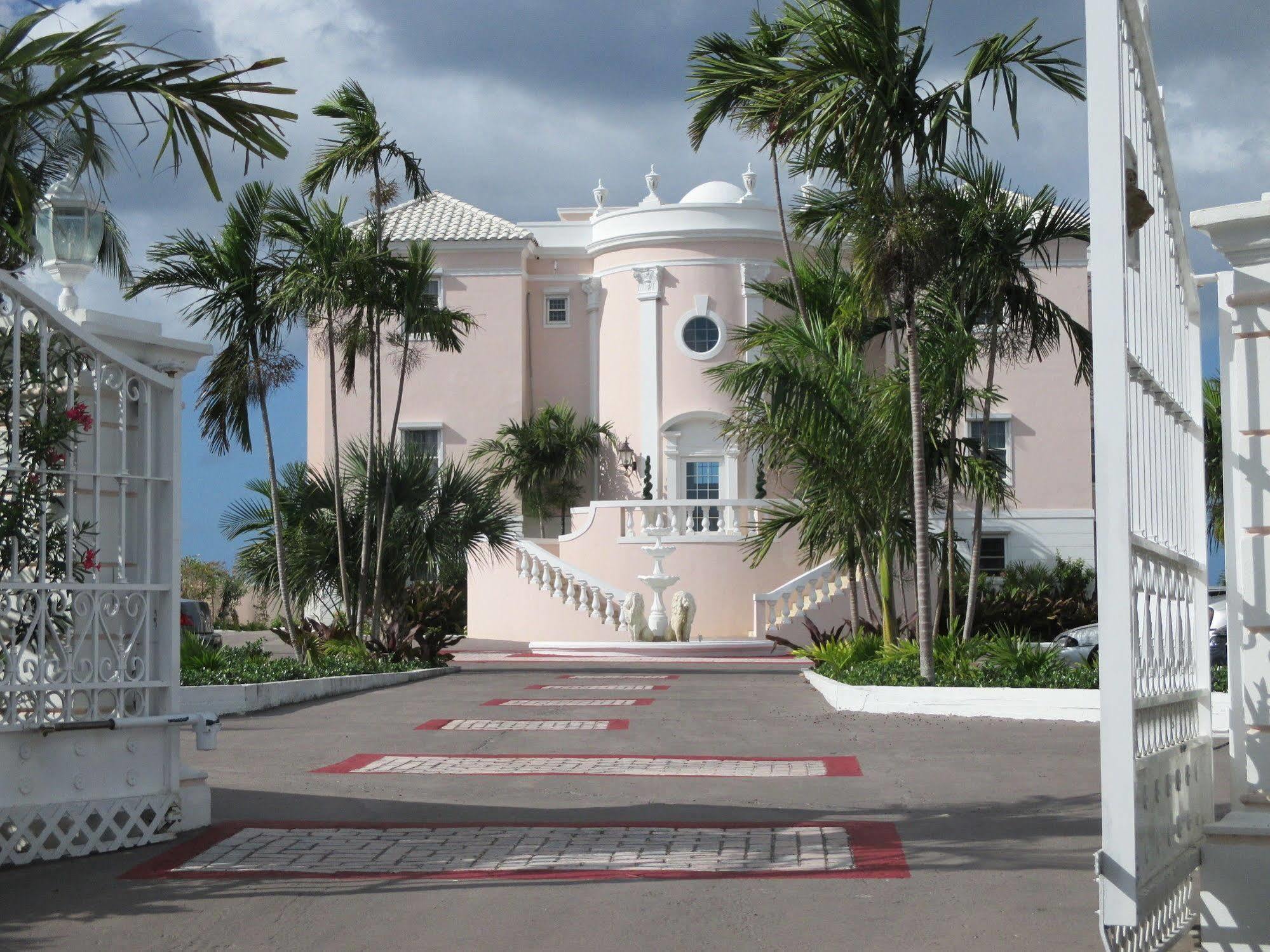 Ocean West Boutique Hotel Nassau Exterior foto